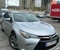 Серый Тойота Камри, объемом двигателя 2.49 л и пробегом 295 тыс. км за 12999 $, фото 1 на Automoto.ua