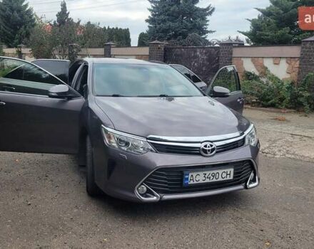 Тойота Камри 2016 в Луцке на Automoto.ua Серый Тойота Камри, объемом двигателя 2.49 л и пробегом 170 тыс. км за 17000 $, фото 49 на Automoto.ua