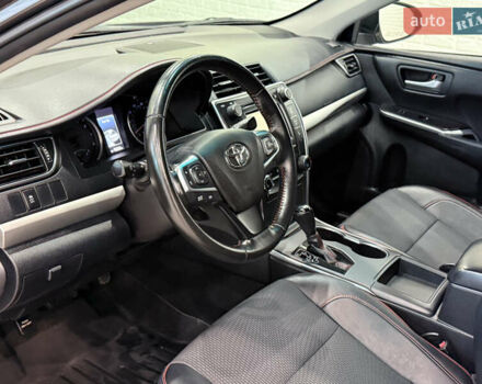 Серый Тойота Камри, объемом двигателя 2.49 л и пробегом 106 тыс. км за 12999 $, фото 41 на Automoto.ua