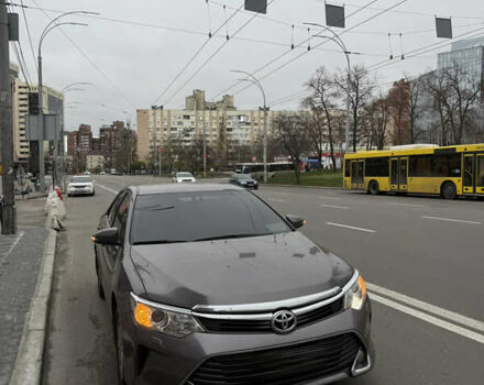 Серый Тойота Камри, объемом двигателя 2.49 л и пробегом 210 тыс. км за 14650 $, фото 25 на Automoto.ua