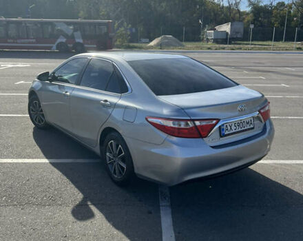 Серый Тойота Камри, объемом двигателя 2.49 л и пробегом 117 тыс. км за 14000 $, фото 3 на Automoto.ua
