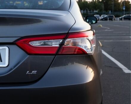 Серый Тойота Камри, объемом двигателя 2.5 л и пробегом 175 тыс. км за 18300 $, фото 9 на Automoto.ua