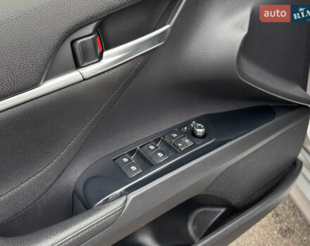 Сірий Тойота Камрі, об'ємом двигуна 2.49 л та пробігом 152 тис. км за 20999 $, фото 37 на Automoto.ua