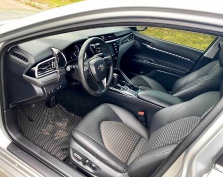 Серый Тойота Камри, объемом двигателя 2.5 л и пробегом 113 тыс. км за 19500 $, фото 5 на Automoto.ua