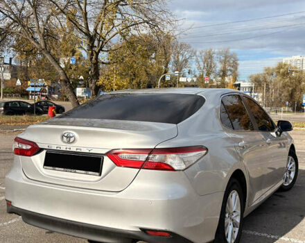 Серый Тойота Камри, объемом двигателя 2.49 л и пробегом 235 тыс. км за 21300 $, фото 12 на Automoto.ua