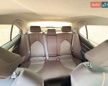 Серый Тойота Камри, объемом двигателя 2.49 л и пробегом 235 тыс. км за 21300 $, фото 22 на Automoto.ua