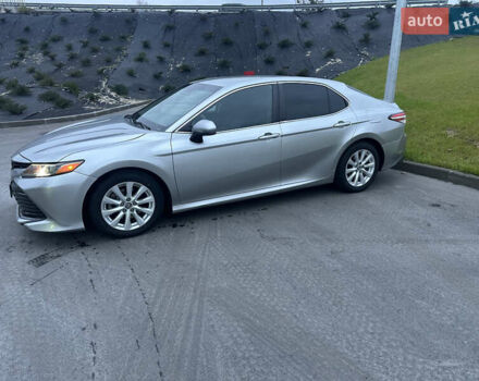 Серый Тойота Камри, объемом двигателя 2.49 л и пробегом 194 тыс. км за 16900 $, фото 5 на Automoto.ua