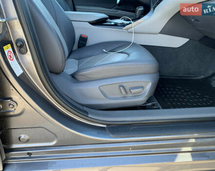 Серый Тойота Камри, объемом двигателя 2.5 л и пробегом 38 тыс. км за 29900 $, фото 14 на Automoto.ua