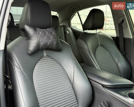 Сірий Тойота Камрі, об'ємом двигуна 2.49 л та пробігом 220 тис. км за 17700 $, фото 48 на Automoto.ua