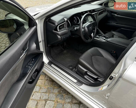 Серый Тойота Камри, объемом двигателя 2.49 л и пробегом 119 тыс. км за 20500 $, фото 16 на Automoto.ua