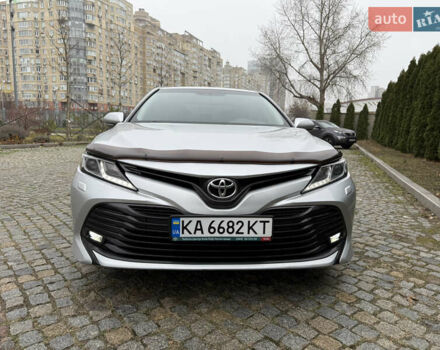 Серый Тойота Камри, объемом двигателя 2.49 л и пробегом 119 тыс. км за 20500 $, фото 4 на Automoto.ua