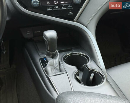 Сірий Тойота Камрі, об'ємом двигуна 2.49 л та пробігом 220 тис. км за 17700 $, фото 39 на Automoto.ua