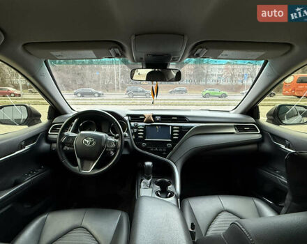 Сірий Тойота Камрі, об'ємом двигуна 2.49 л та пробігом 220 тис. км за 17700 $, фото 32 на Automoto.ua