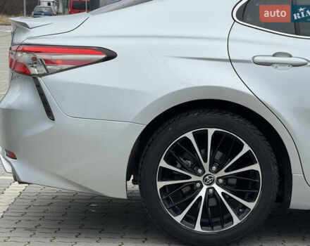 Сірий Тойота Камрі, об'ємом двигуна 2.49 л та пробігом 220 тис. км за 17700 $, фото 14 на Automoto.ua