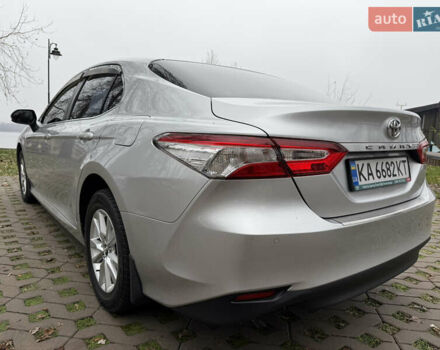 Серый Тойота Камри, объемом двигателя 2.49 л и пробегом 119 тыс. км за 20500 $, фото 11 на Automoto.ua