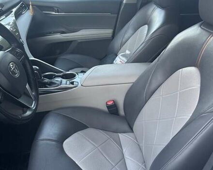 Серый Тойота Камри, объемом двигателя 2.49 л и пробегом 110 тыс. км за 21500 $, фото 10 на Automoto.ua