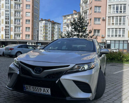Сірий Тойота Камрі, об'ємом двигуна 2.49 л та пробігом 110 тис. км за 23800 $, фото 1 на Automoto.ua