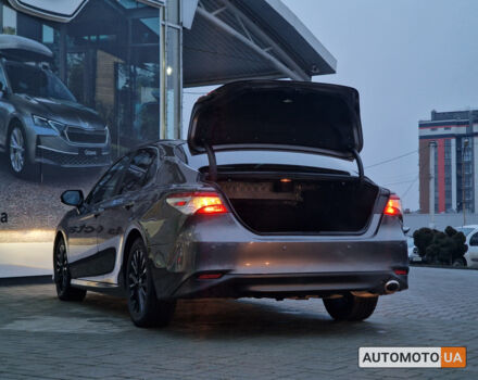 Сірий Тойота Камрі, об'ємом двигуна 2.5 л та пробігом 117 тис. км за 16553 $, фото 6 на Automoto.ua