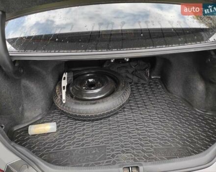 Серый Тойота Камри, объемом двигателя 2.5 л и пробегом 120 тыс. км за 13300 $, фото 8 на Automoto.ua