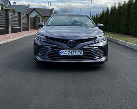 Серый Тойота Камри, объемом двигателя 2.49 л и пробегом 135 тыс. км за 16000 $, фото 1 на Automoto.ua