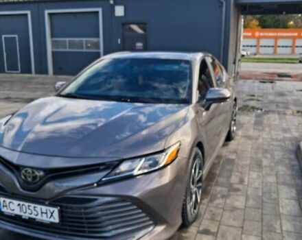 Тойота Камри 2017 в Луцке на Automoto.ua Серый Тойота Камри, объемом двигателя 2.49 л и пробегом 166 тыс. км за 18500 $, фото 11 на Automoto.ua