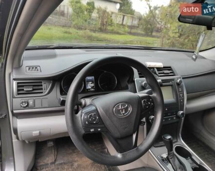 Серый Тойота Камри, объемом двигателя 2.5 л и пробегом 120 тыс. км за 13300 $, фото 4 на Automoto.ua