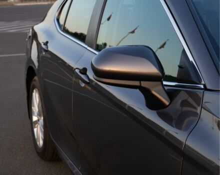 Серый Тойота Камри, объемом двигателя 2.5 л и пробегом 175 тыс. км за 18300 $, фото 2 на Automoto.ua