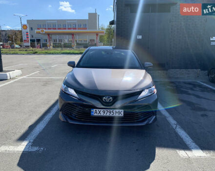 Серый Тойота Камри, объемом двигателя 2.5 л и пробегом 38 тыс. км за 29900 $, фото 1 на Automoto.ua