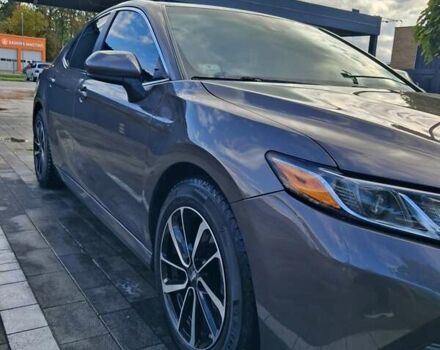Тойота Камри 2017 в Луцке на Automoto.ua Серый Тойота Камри, объемом двигателя 2.49 л и пробегом 166 тыс. км за 18500 $, фото 9 на Automoto.ua