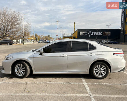 Серый Тойота Камри, объемом двигателя 2.49 л и пробегом 235 тыс. км за 21300 $, фото 7 на Automoto.ua