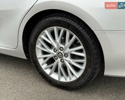 Сірий Тойота Камрі, об'ємом двигуна 2.49 л та пробігом 152 тис. км за 20999 $, фото 26 на Automoto.ua