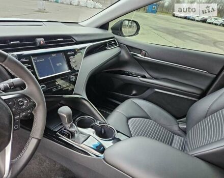 Серый Тойота Камри, объемом двигателя 2.49 л и пробегом 53 тыс. км за 18300 $, фото 21 на Automoto.ua