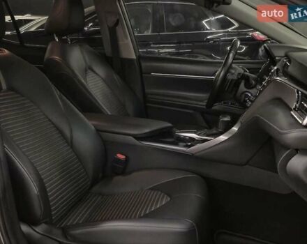 Сірий Тойота Камрі, об'ємом двигуна 2.5 л та пробігом 123 тис. км за 18489 $, фото 10 на Automoto.ua