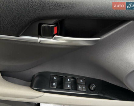 Сірий Тойота Камрі, об'ємом двигуна 2.49 л та пробігом 87 тис. км за 17850 $, фото 9 на Automoto.ua