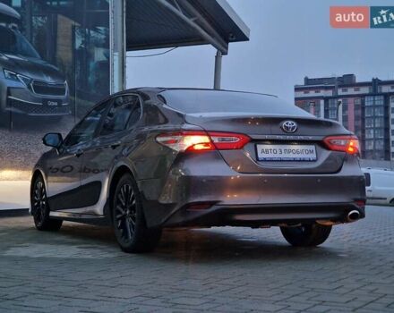 Сірий Тойота Камрі, об'ємом двигуна 2.49 л та пробігом 117 тис. км за 16678 $, фото 6 на Automoto.ua