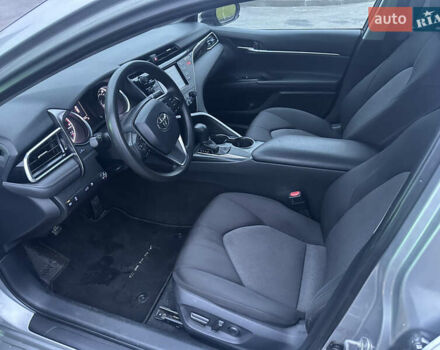 Серый Тойота Камри, объемом двигателя 2.49 л и пробегом 194 тыс. км за 16900 $, фото 9 на Automoto.ua