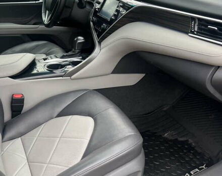 Серый Тойота Камри, объемом двигателя 2.49 л и пробегом 77 тыс. км за 22700 $, фото 18 на Automoto.ua