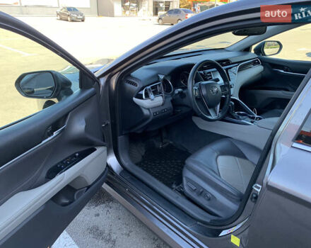 Серый Тойота Камри, объемом двигателя 2.5 л и пробегом 38 тыс. км за 29900 $, фото 16 на Automoto.ua