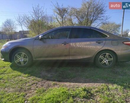 Серый Тойота Камри, объемом двигателя 2.5 л и пробегом 120 тыс. км за 13300 $, фото 3 на Automoto.ua