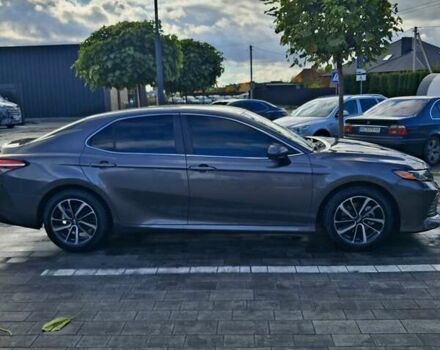 Тойота Камри 2017 в Луцке на Automoto.ua Серый Тойота Камри, объемом двигателя 2.49 л и пробегом 166 тыс. км за 18500 $, фото 10 на Automoto.ua