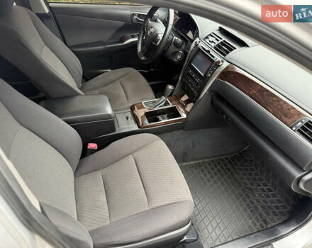 Серый Тойота Камри, объемом двигателя 2.49 л и пробегом 161 тыс. км за 16900 $, фото 8 на Automoto.ua