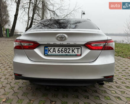 Серый Тойота Камри, объемом двигателя 2.49 л и пробегом 119 тыс. км за 20500 $, фото 12 на Automoto.ua