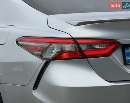 Сірий Тойота Камрі, об'ємом двигуна 2.49 л та пробігом 220 тис. км за 17700 $, фото 8 на Automoto.ua