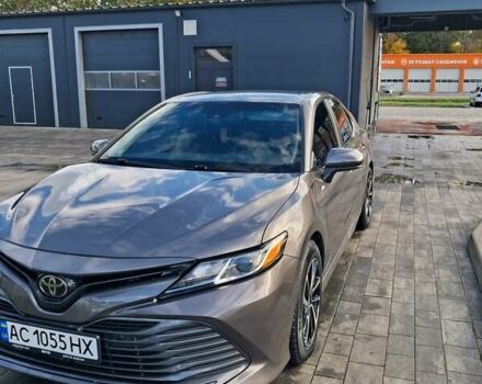 Тойота Камри 2017 в Луцке на Automoto.ua Серый Тойота Камри, объемом двигателя 2.49 л и пробегом 166 тыс. км за 18500 $, фото 12 на Automoto.ua