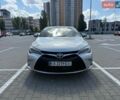 Сірий Тойота Камрі, об'ємом двигуна 2.49 л та пробігом 335 тис. км за 12200 $, фото 1 на Automoto.ua