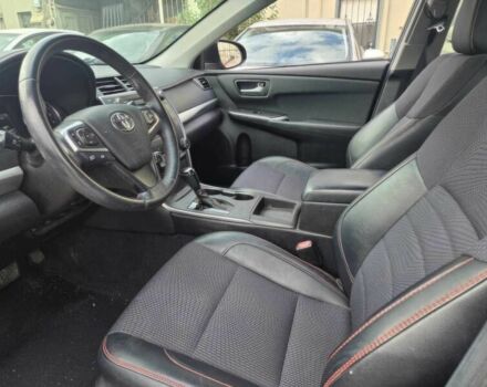 Серый Тойота Камри, объемом двигателя 2.5 л и пробегом 55 тыс. км за 11000 $, фото 7 на Automoto.ua