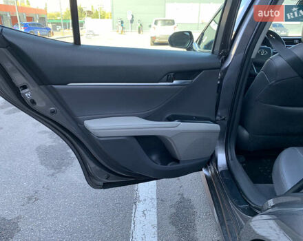 Серый Тойота Камри, объемом двигателя 2.5 л и пробегом 38 тыс. км за 29900 $, фото 15 на Automoto.ua