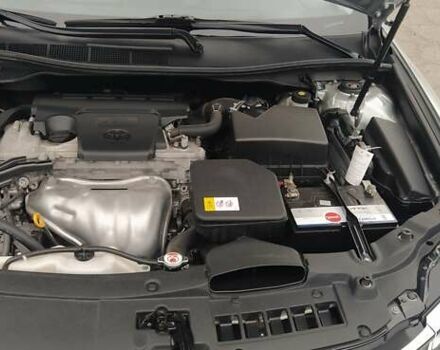 Серый Тойота Камри, объемом двигателя 2.49 л и пробегом 214 тыс. км за 18500 $, фото 14 на Automoto.ua