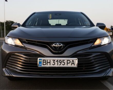 Серый Тойота Камри, объемом двигателя 2.5 л и пробегом 175 тыс. км за 18300 $, фото 4 на Automoto.ua