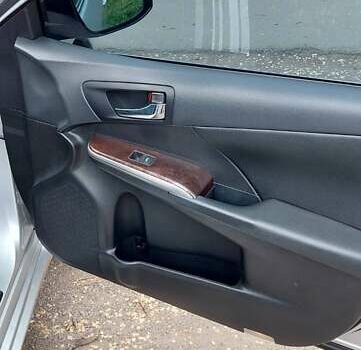 Серый Тойота Камри, объемом двигателя 2.5 л и пробегом 105 тыс. км за 21800 $, фото 6 на Automoto.ua